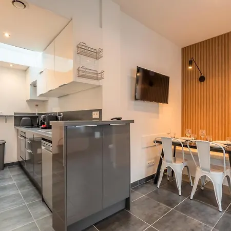 Maison 2 Proche Du Tram, Parking Gratuit Casa vacanze La Madeleine (Nord)